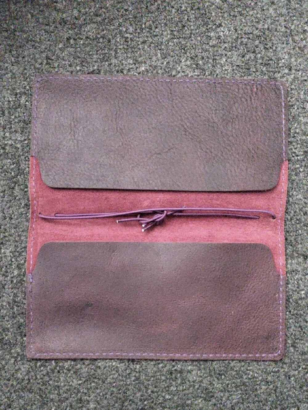 Chic Sparrow sleek burgundy